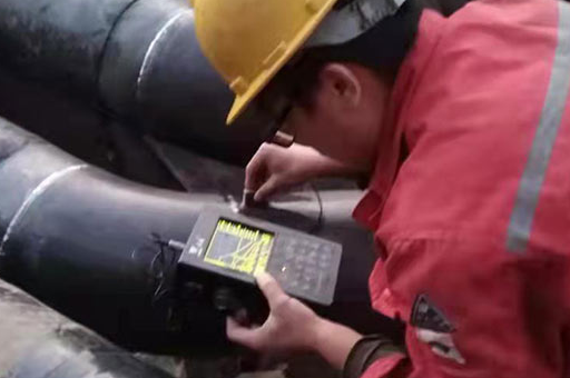 <a href=http://www.zjjngf.cn/e/tags/htag.php?tag=jinan target=_blank class=infotextkey>濟南</a>不銹鋼壓縮空氣管道安裝現場